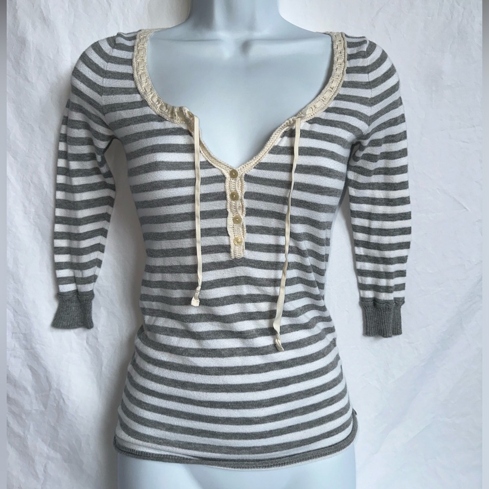 SOLD Ruehl No.925 henley